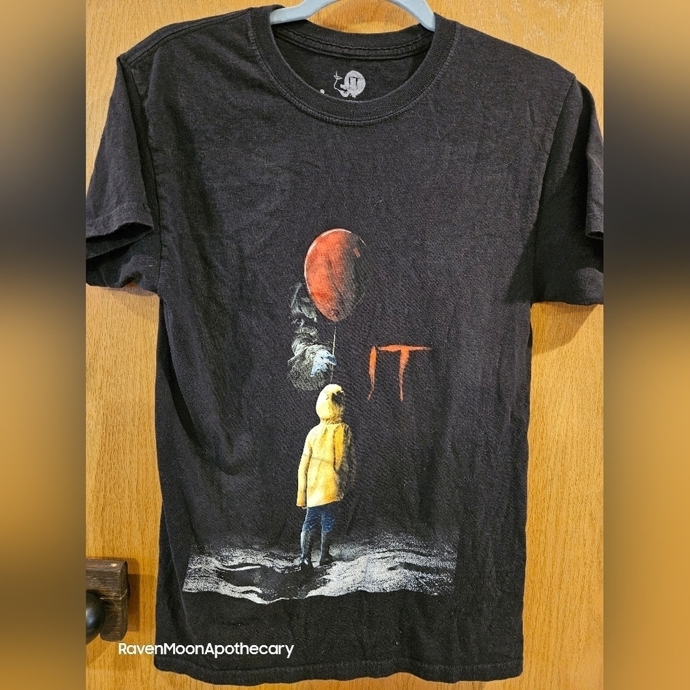 IT t shirt